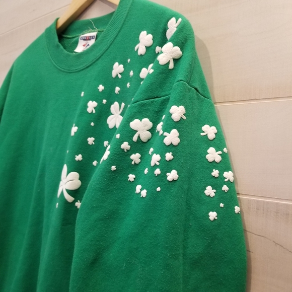 {S} VINTAGE St. Patrick's Day Sweatshirt Green Clovers Luck Of The Irish - Picture 5 of 10